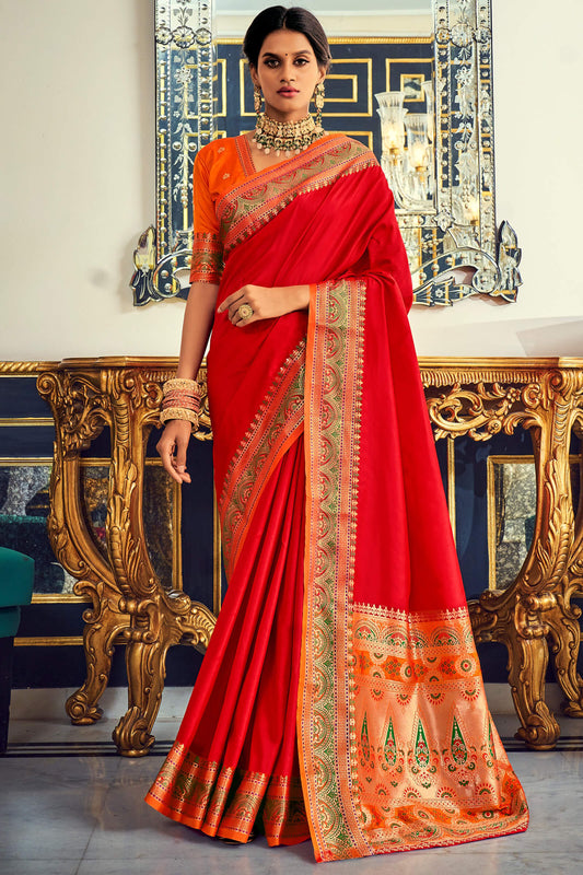 Fragrant Red Paithani Silk Saree With Gratifying Blouse Piece