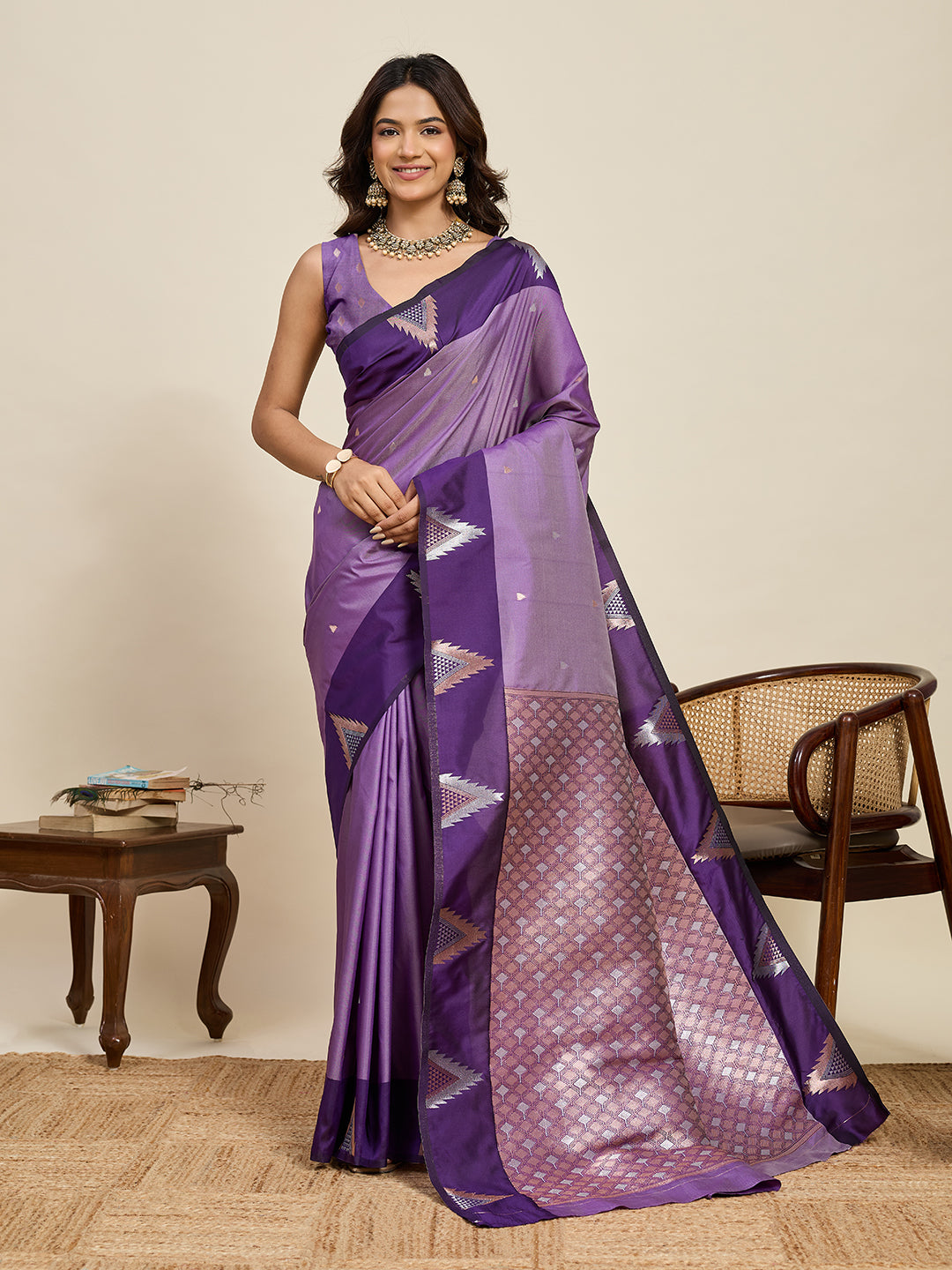 Women's Purple & Lavender Soft Silk Woven Saree with Rich Zari Border
