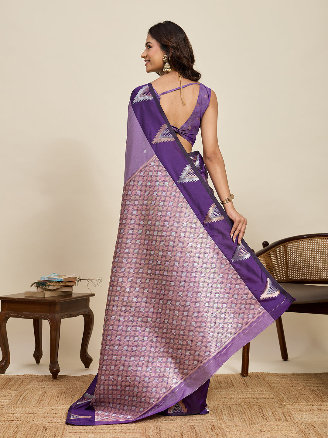 Women's Purple & Lavender Soft Silk Woven Saree with Rich Zari Border