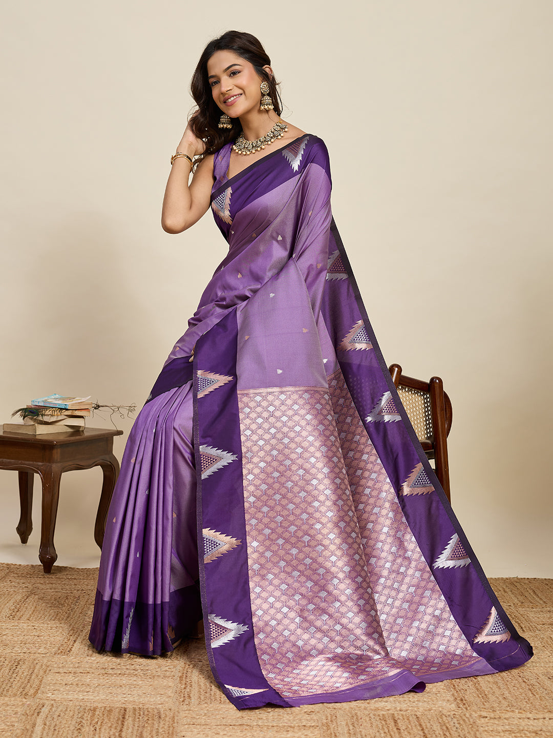 Women's Purple & Lavender Soft Silk Woven Saree with Rich Zari Border