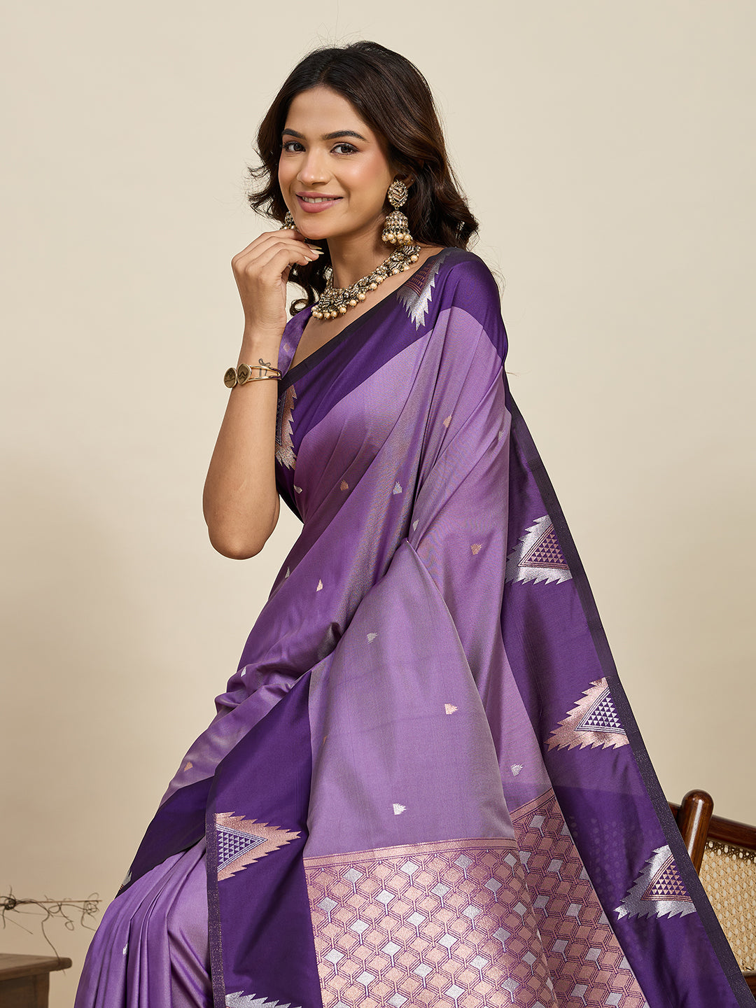 Women's Purple & Lavender Soft Silk Woven Saree with Rich Zari Border
