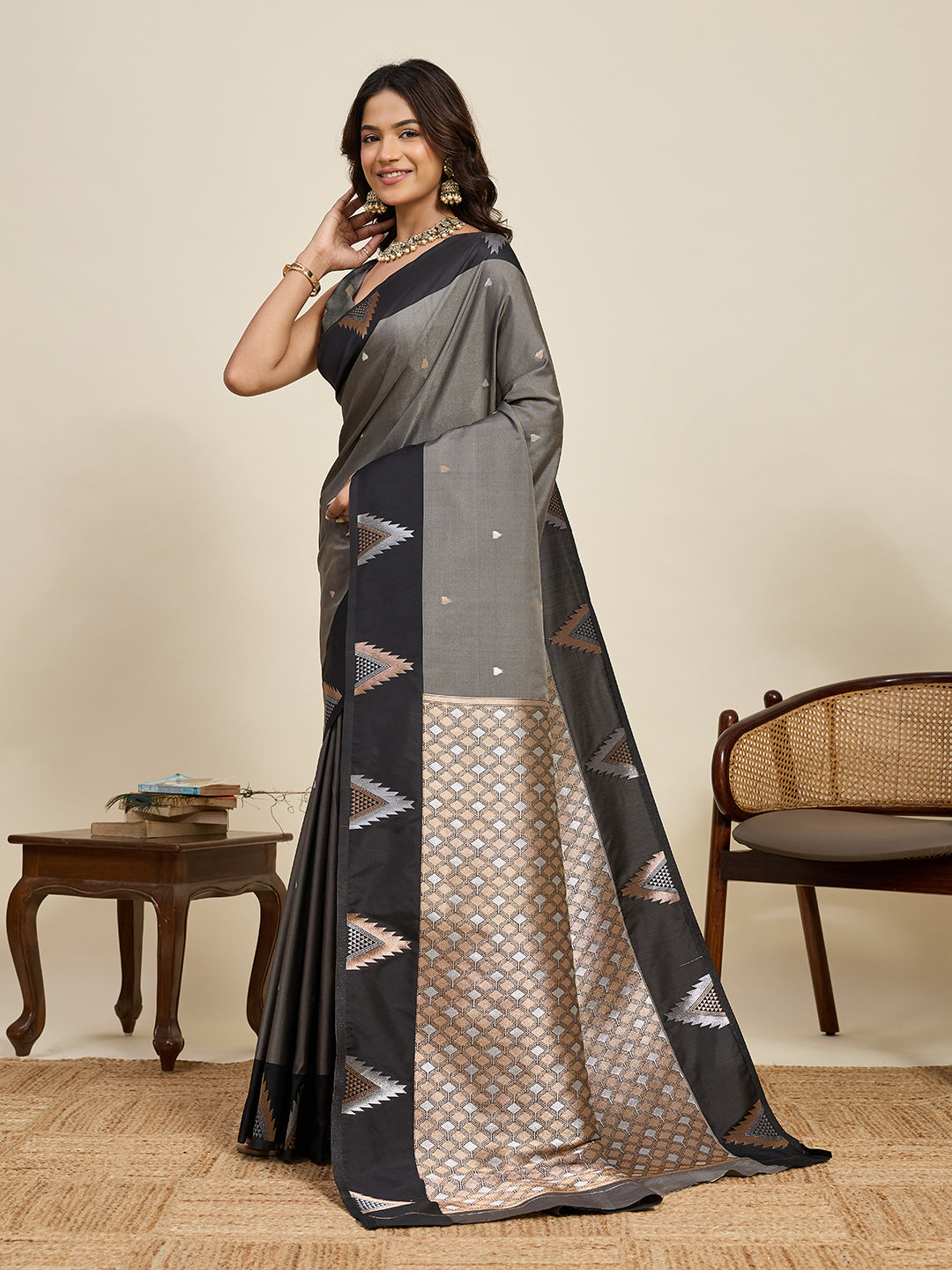 Women's Grey & Black Soft Silk Woven Saree with Rich Zari Border