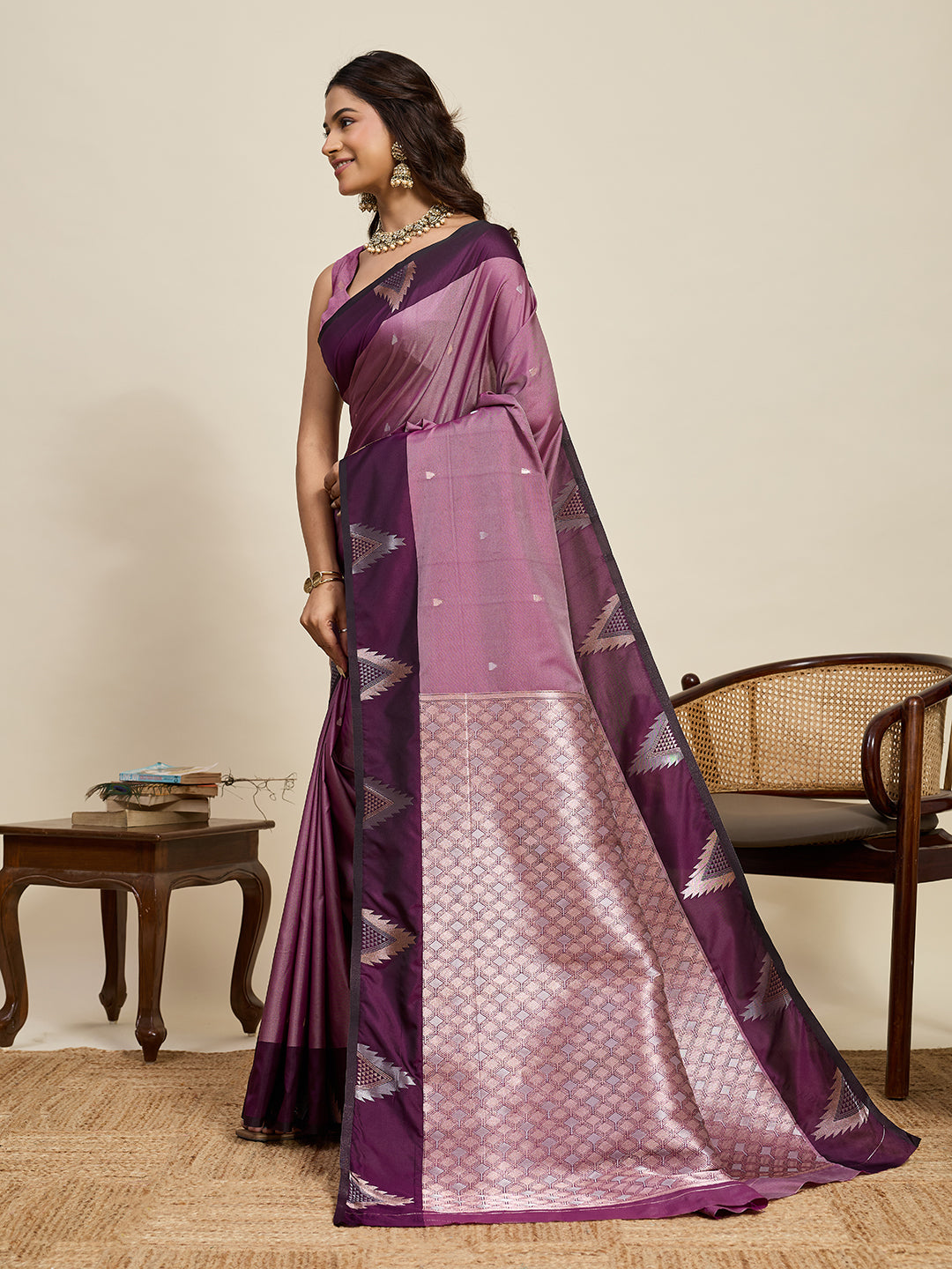 Women's Wine Soft Silk Woven Saree with Rich Zari Border