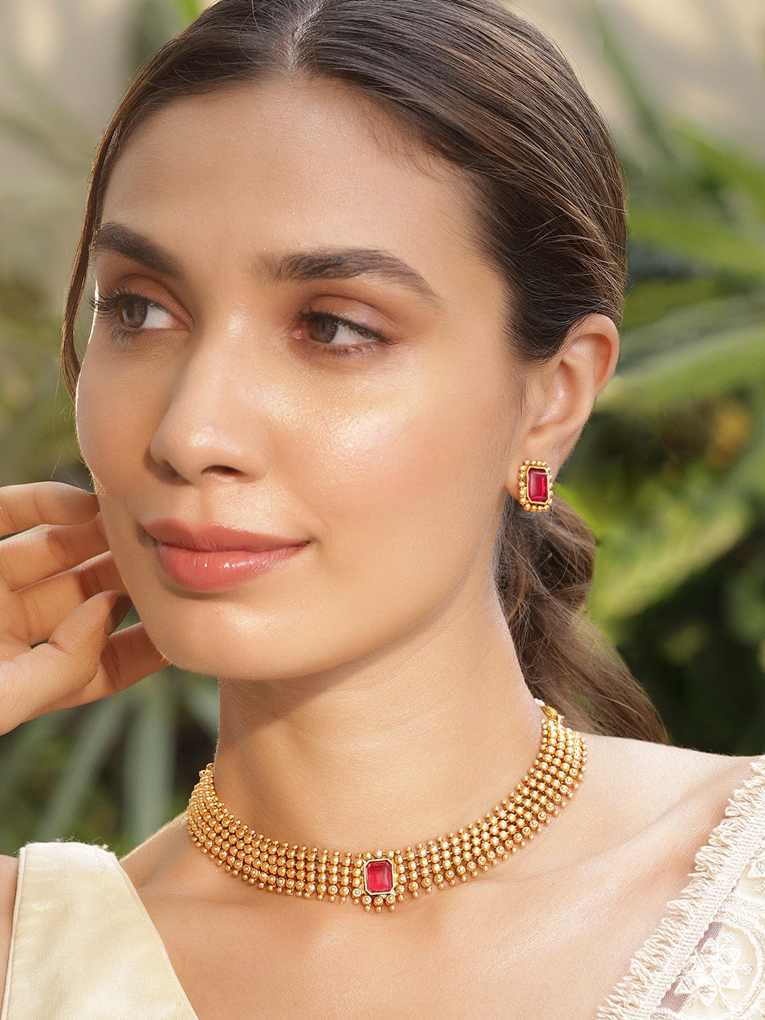 Chic Red Gold Plated Short Necklace Set