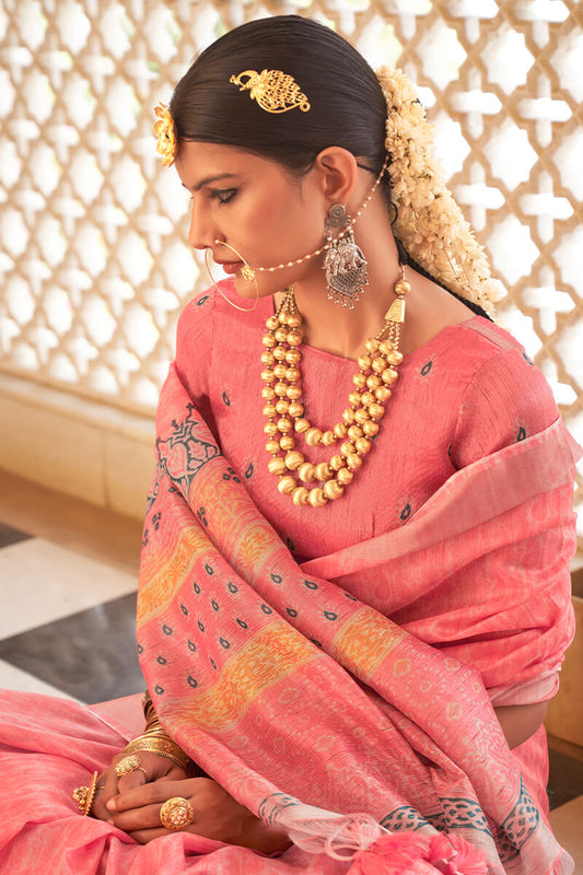 Winsome Baby Pink Cotton Silk Saree With Staring Blouse Piece