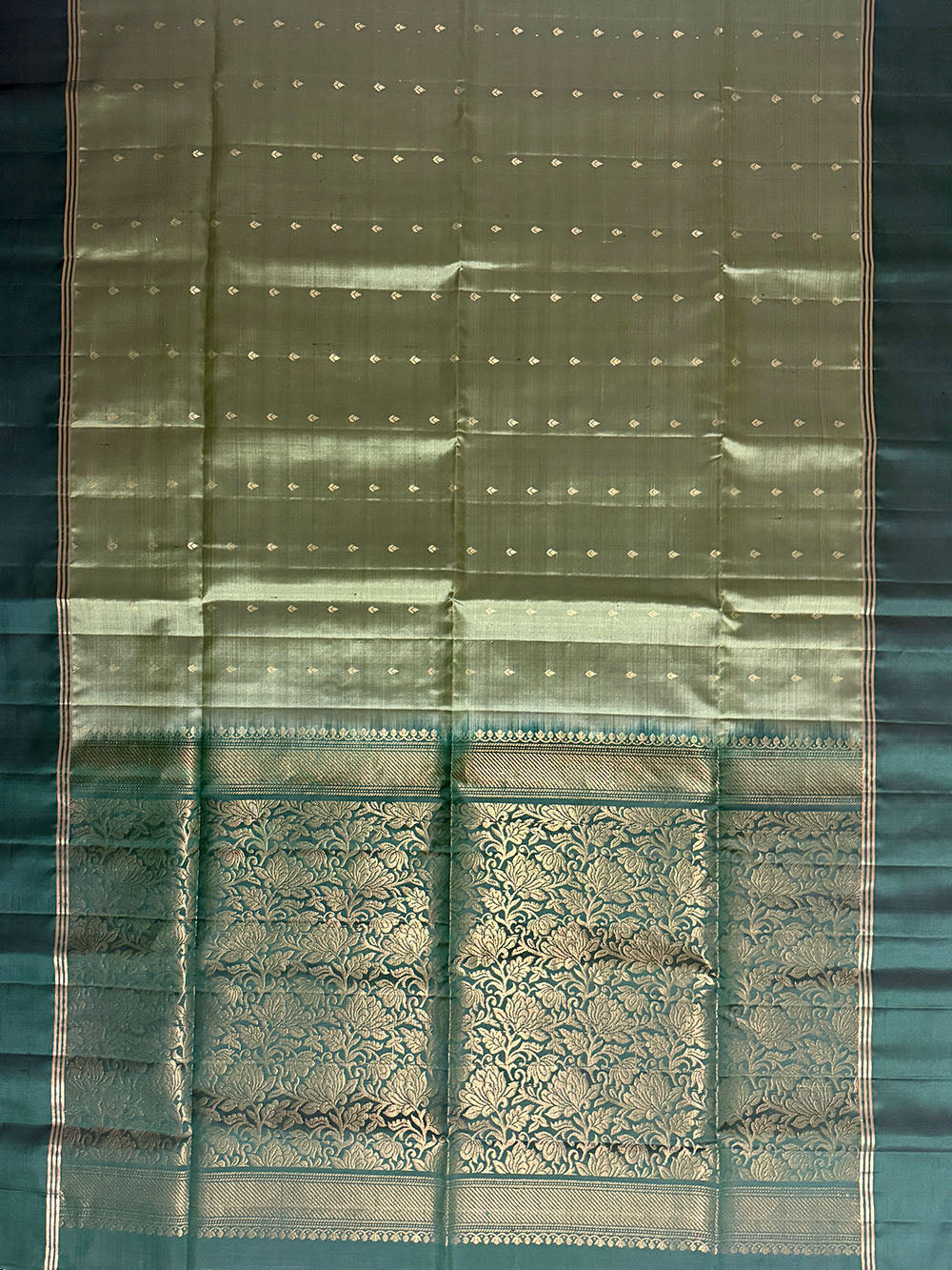Metallic Green Pure Soft Silk Handloom Saree