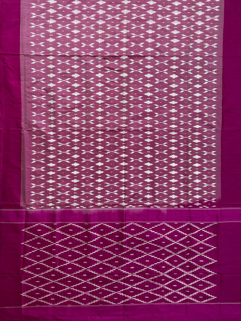 Metallic Pink Pochampally Pure Silk Handloom Saree in Ikkat Pattern