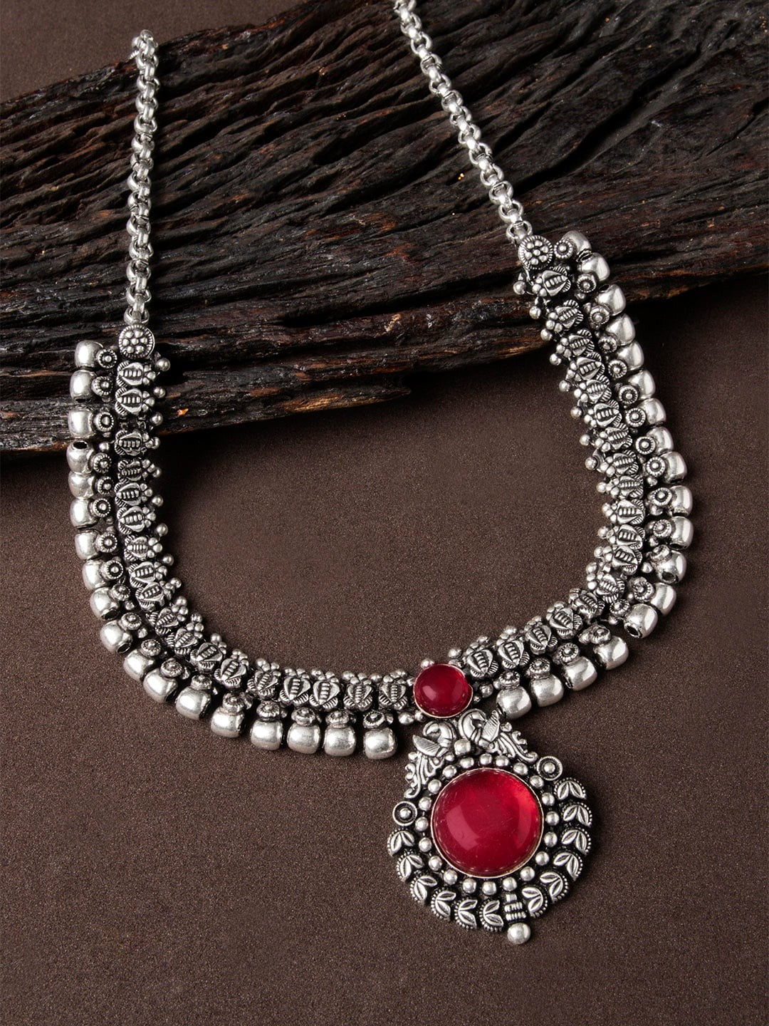 Wentra Oxidised Necklace with Stone