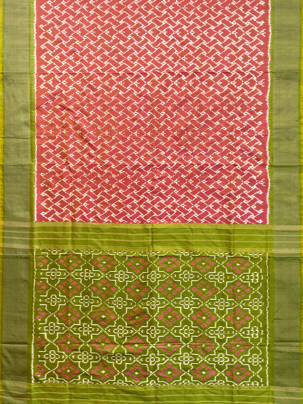 Peach and Green Pochampally Pure Silk Handloom Saree