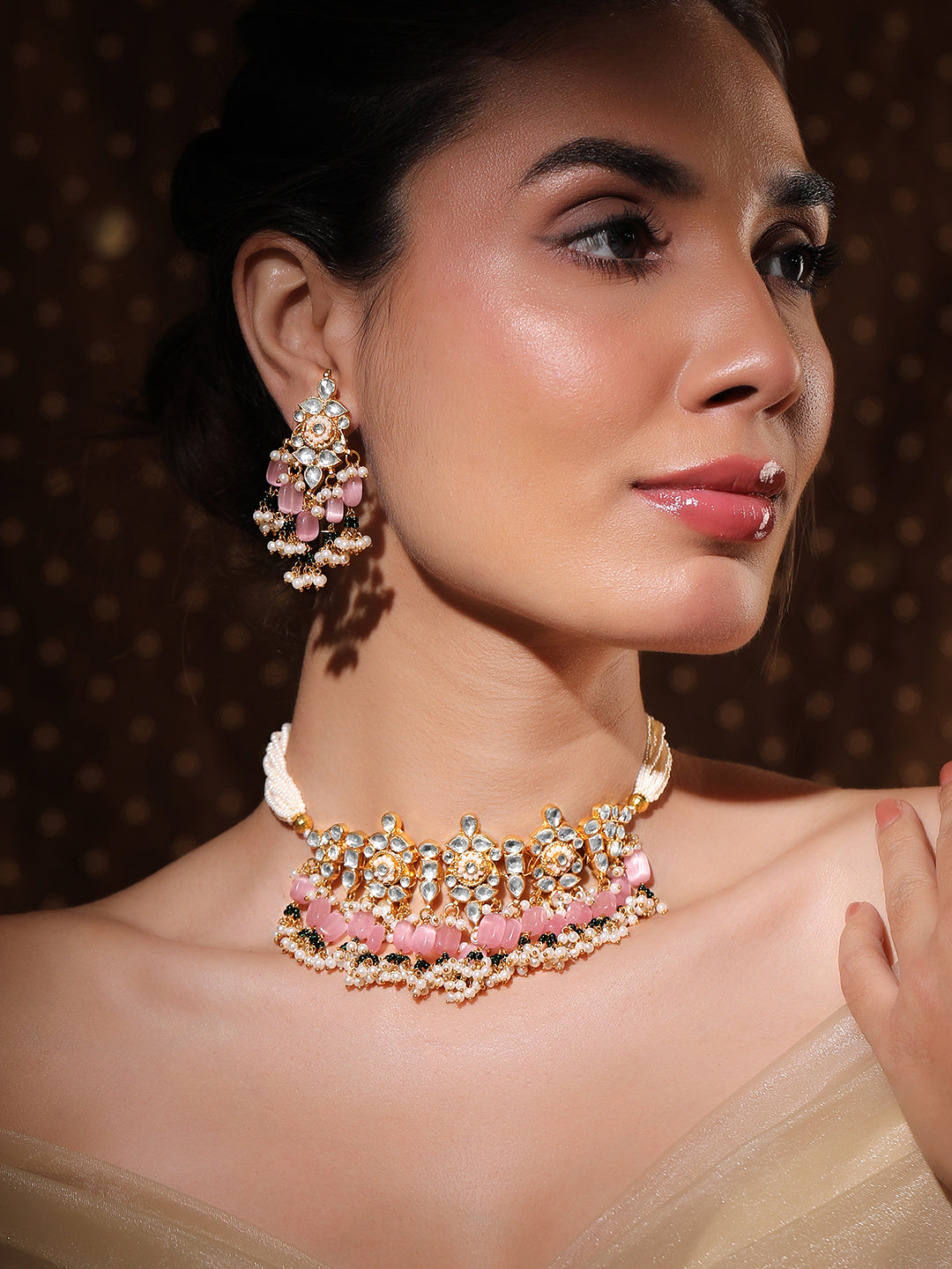 Lustrous Light Pink Necklace Set