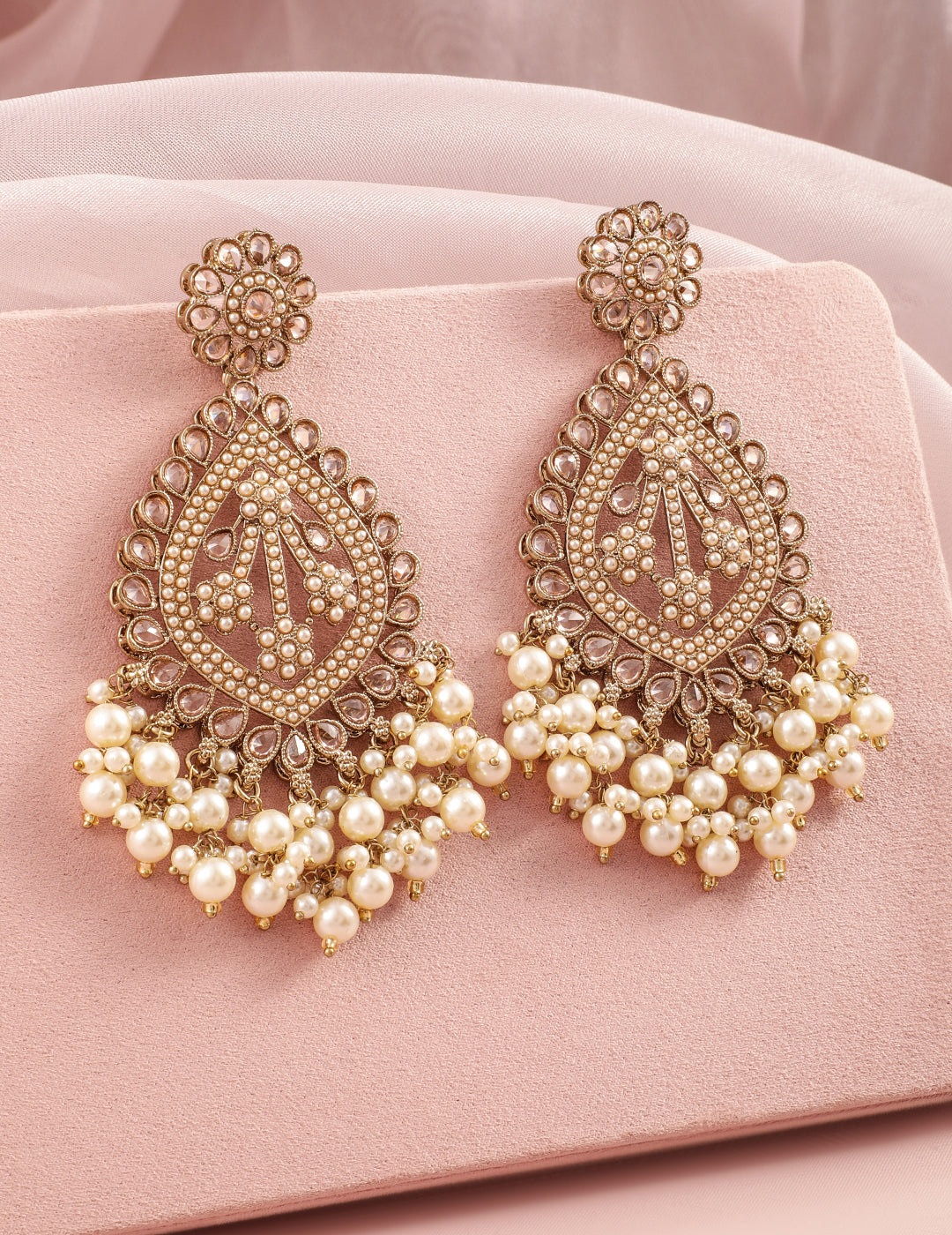 Cream Accents Pearl Chandbali