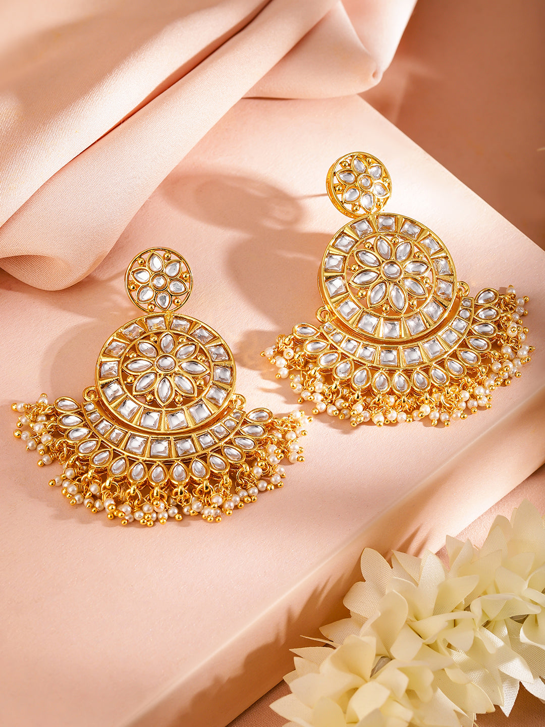 Moonlit Glow Kundan Maangtikka Set