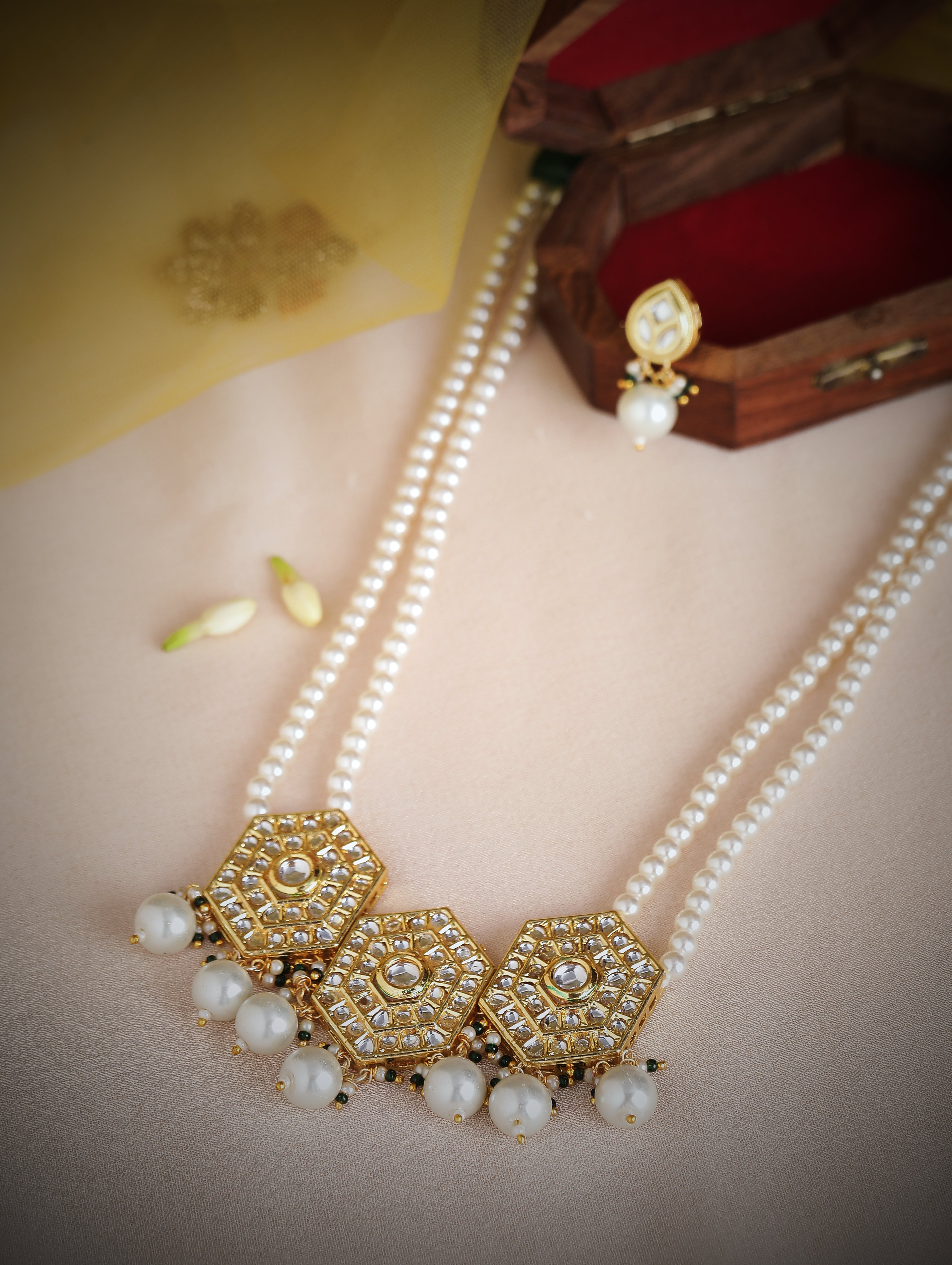 Wentra 22K Gold Plated Pendant Kundan Necklace Set With Pearls