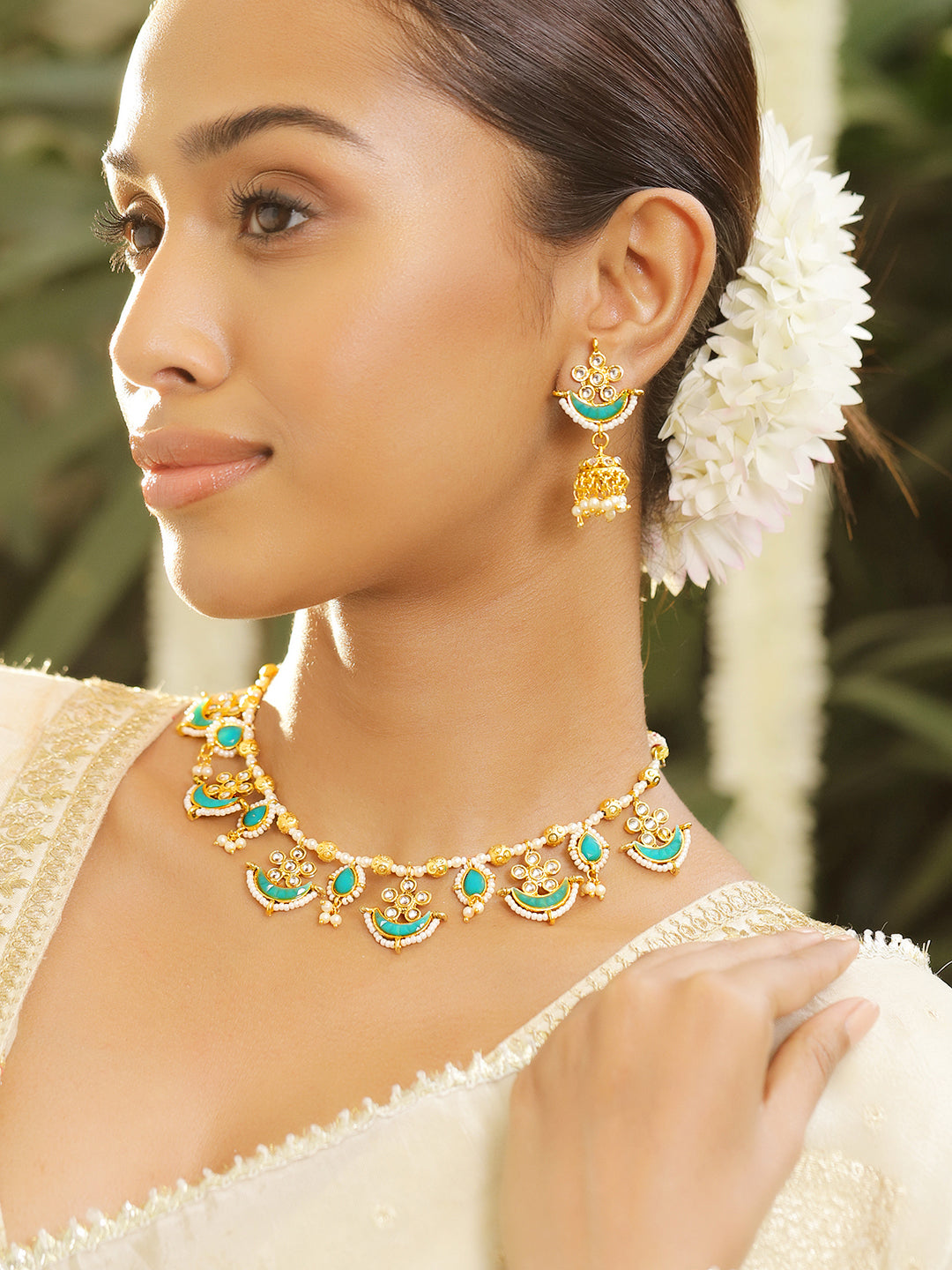 Boho Chic Light Blue Necklace Set