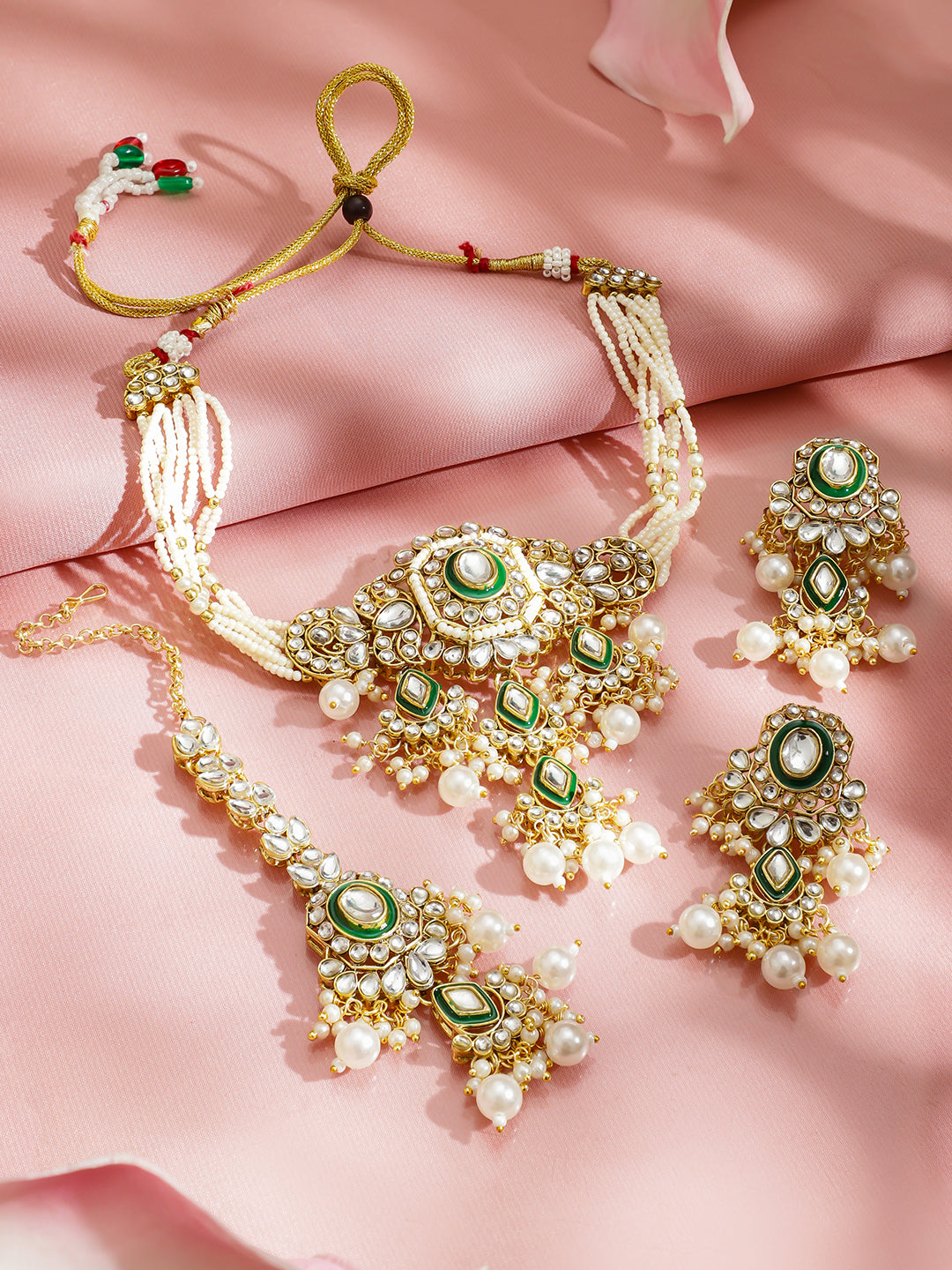 Pearl Embellished Kundan Necklace Set With Maangtikka
