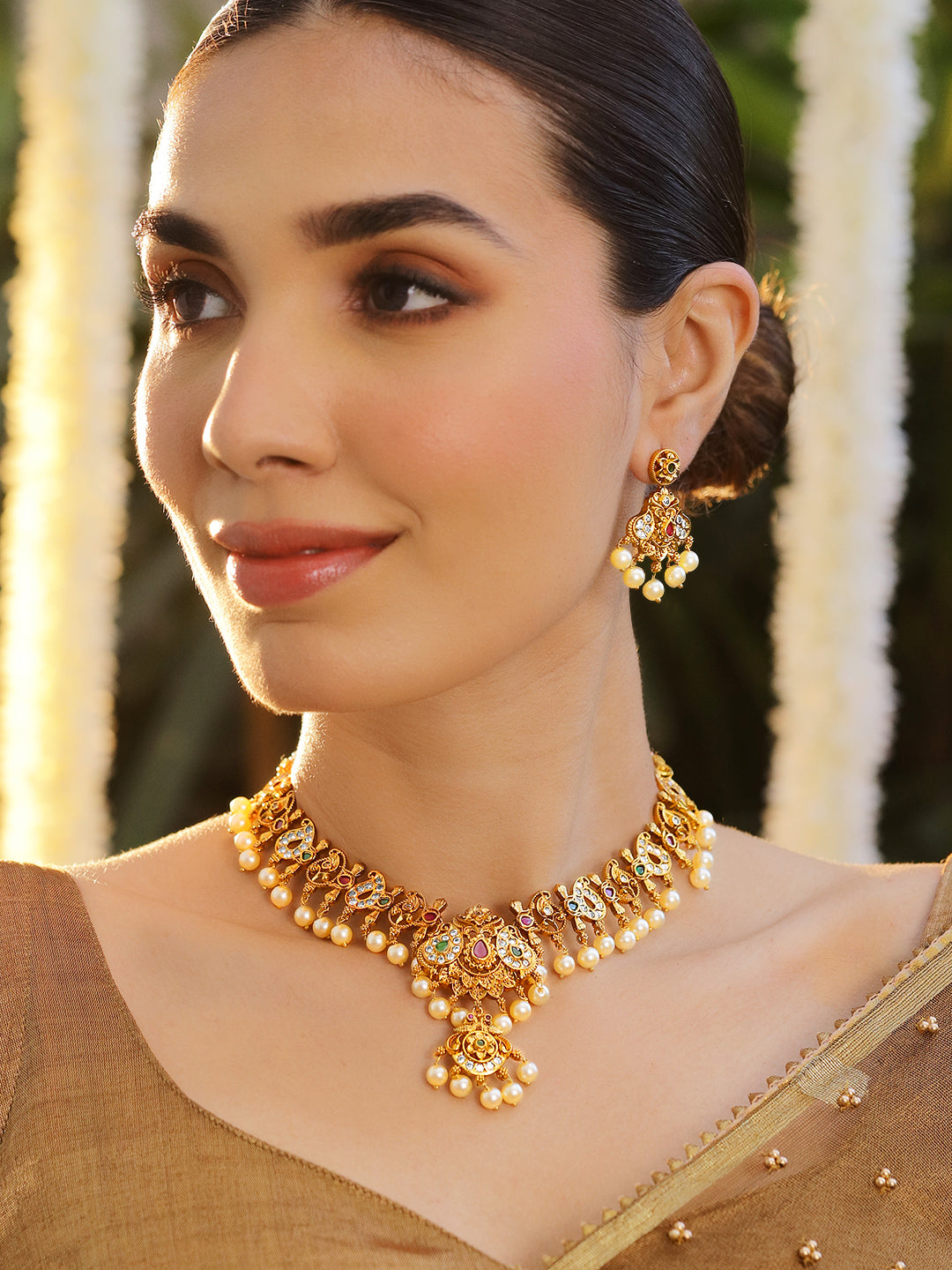 Multicolor Studded Gold Necklace Set With Pearl Drops