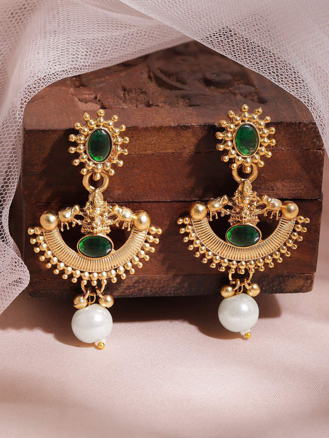 Half-Moon Pearl Drop Gold Necklace Set