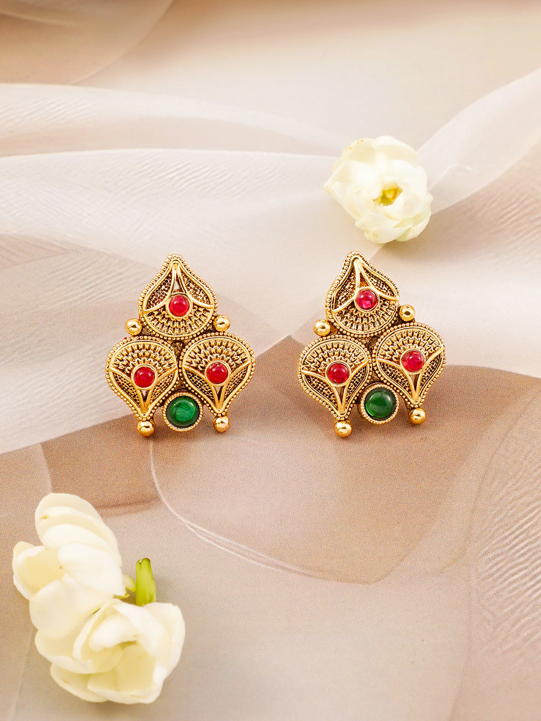 Traditional Golden Engraved Necklace Set