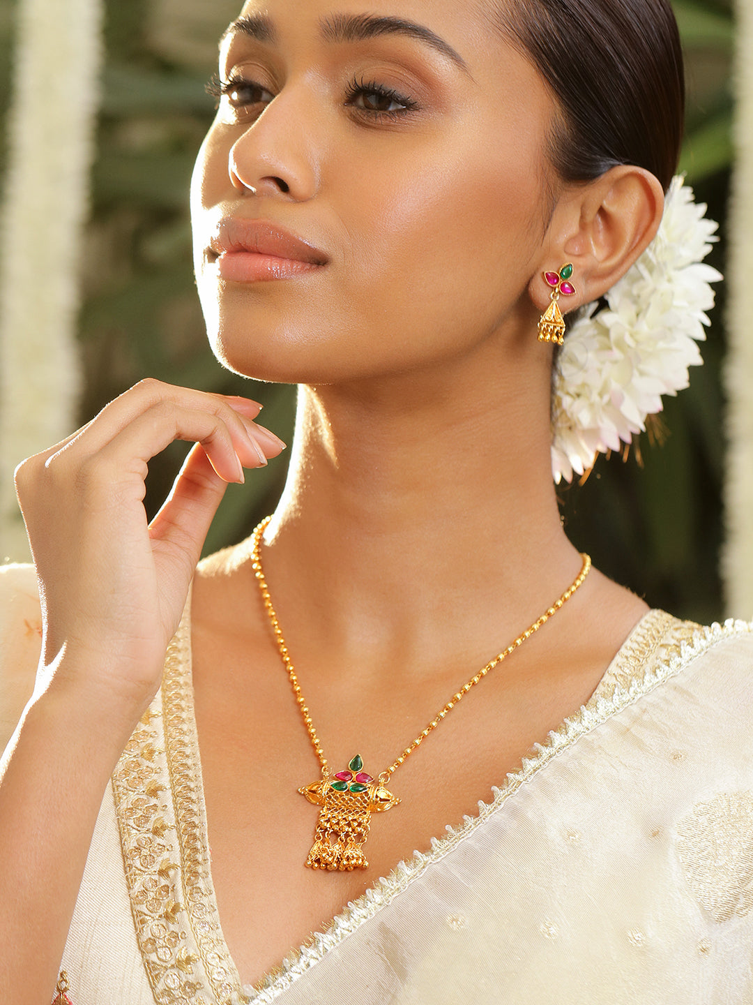 Gold Beaded Geometric Drop Necklace Set