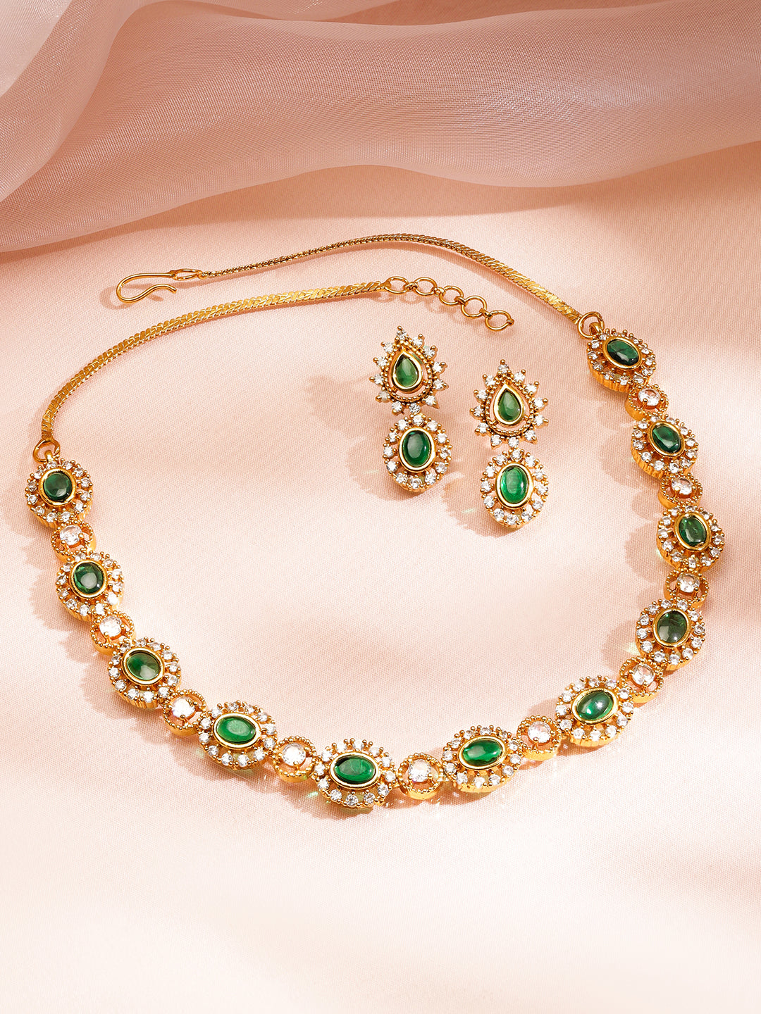 Golden Hour Kundan Pearl Necklace Set