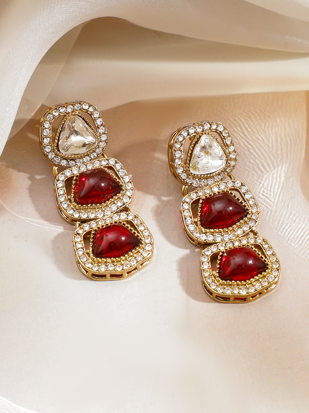 White Ruby Studded Gold Necklace Set With Maangtikka
