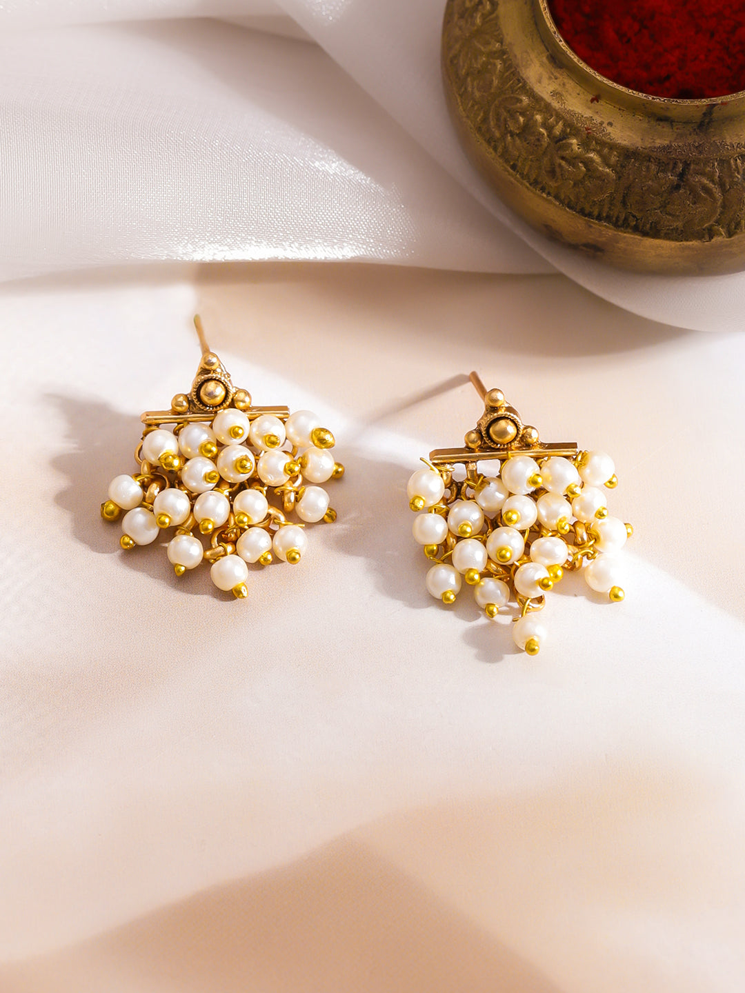 Pearl Lustre Golden Necklace Set