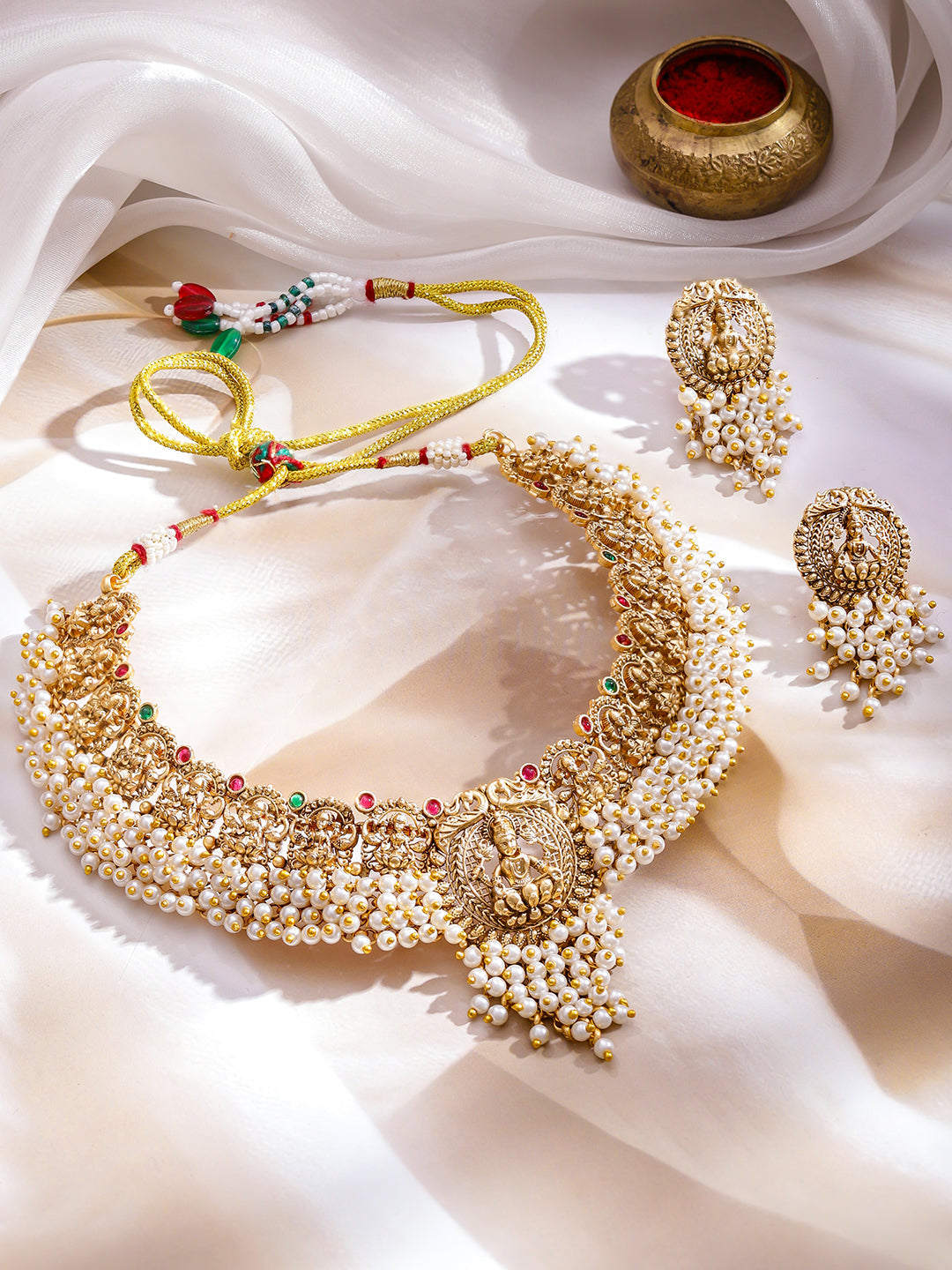 Temple Grace in Pearls Necklace Set