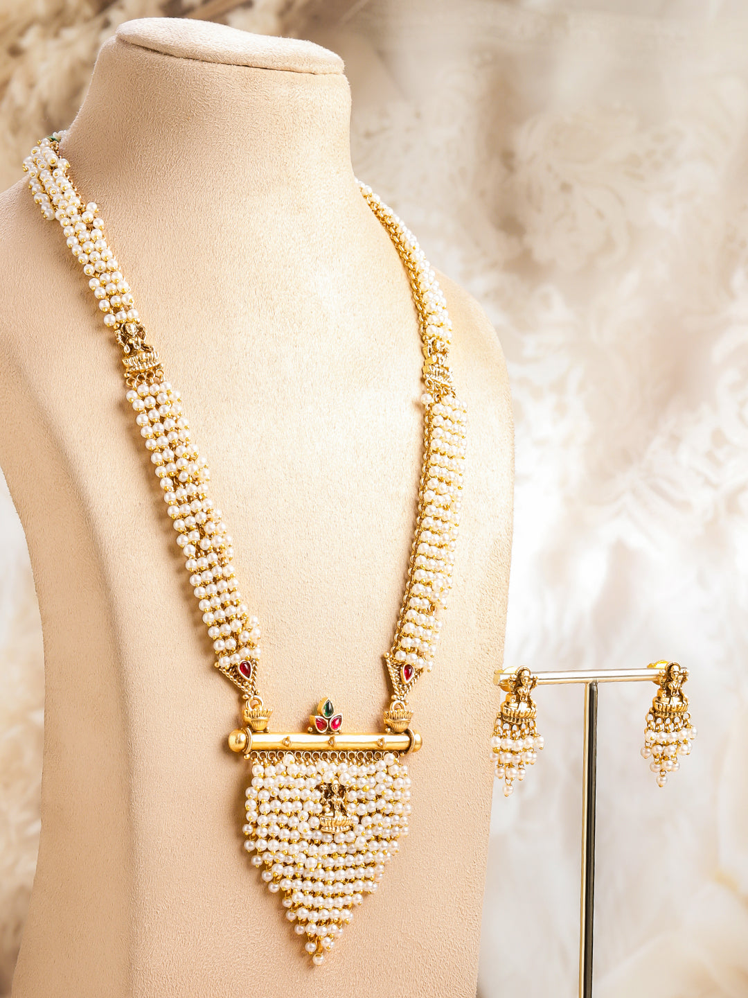 Pearl Gleam Temple Necklace Set