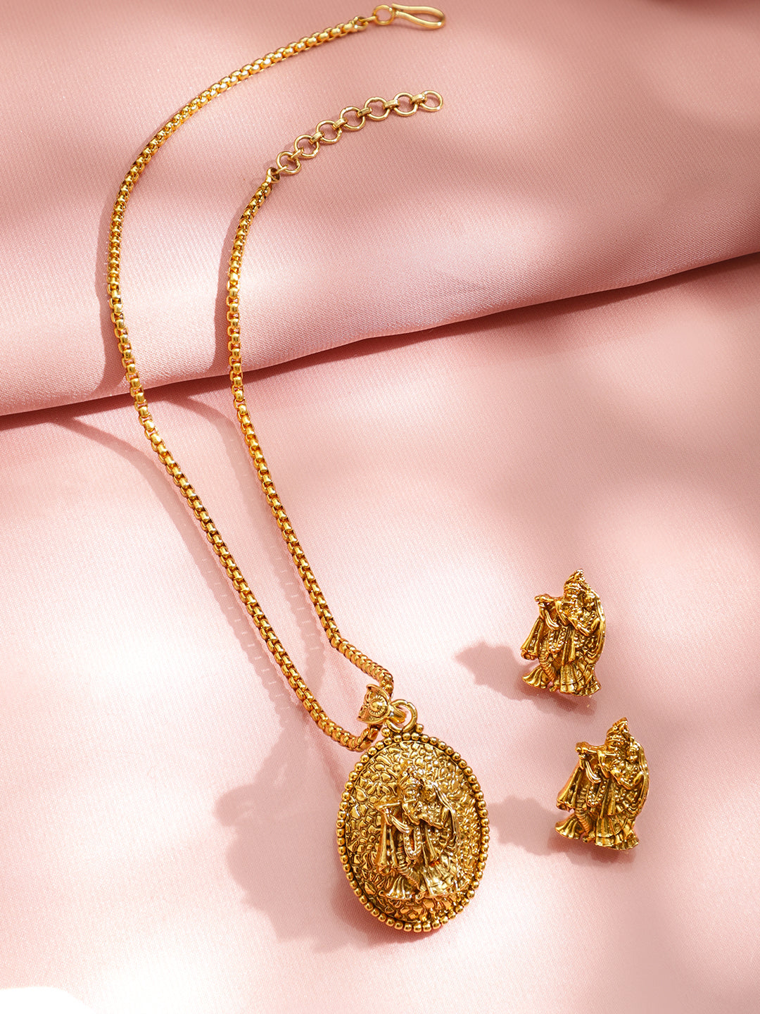 Lord Radha Krishna Divine Pendant Set