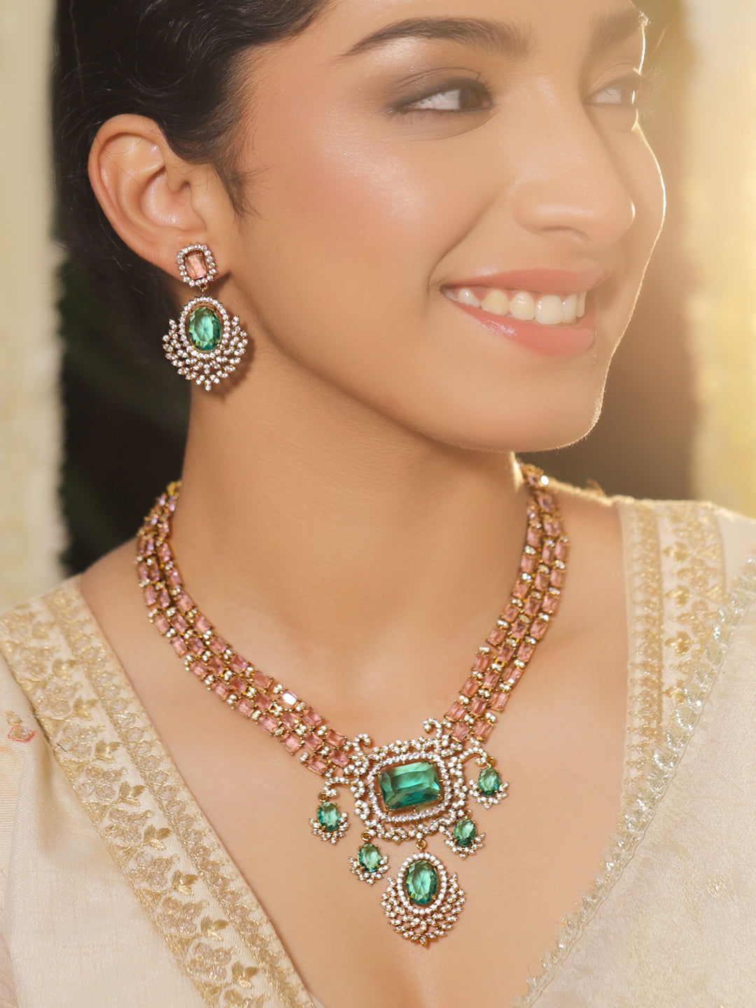 Emerald Muse Royal Necklace Set