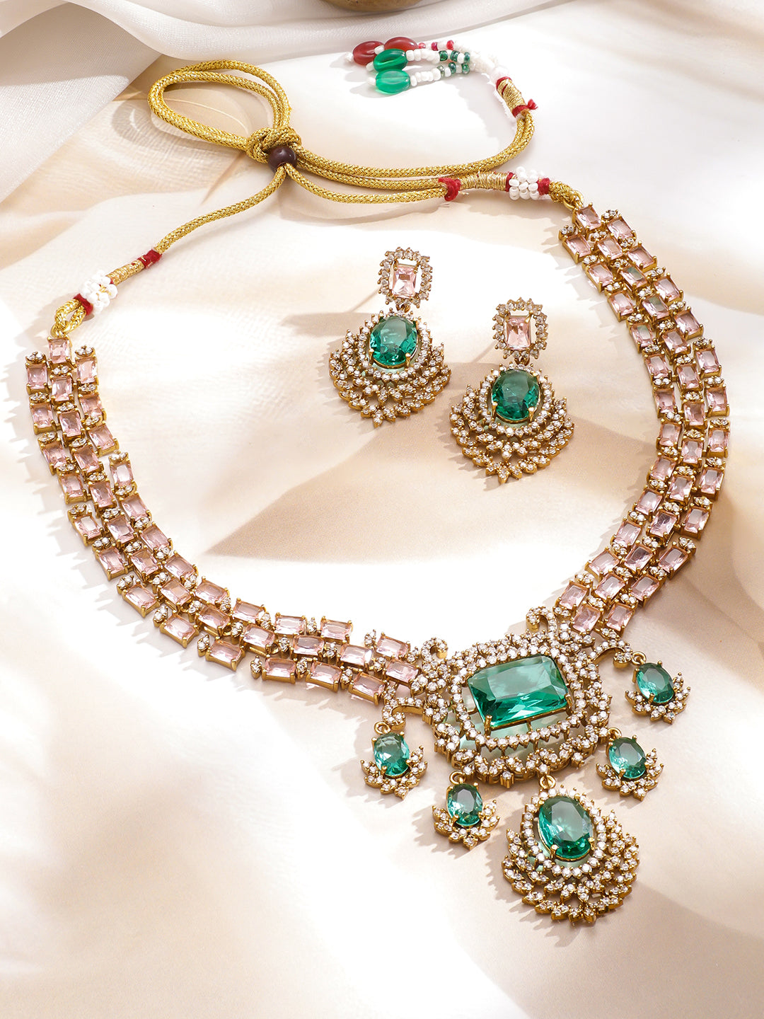 Emerald Muse Royal Necklace Set