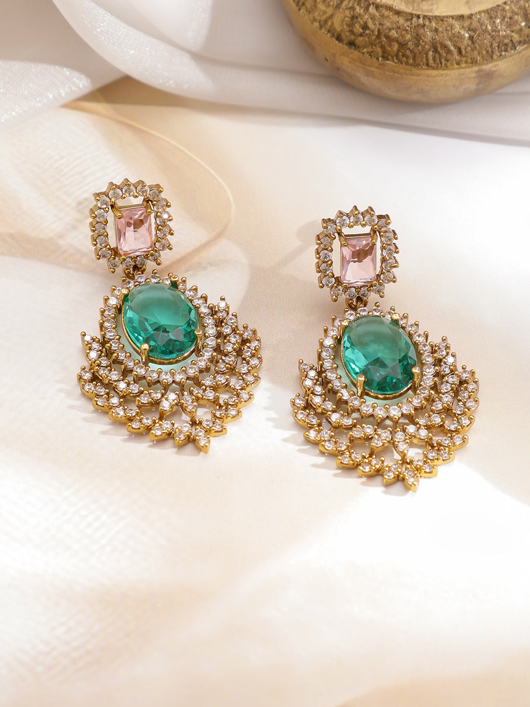 Emerald Muse Royal Necklace Set