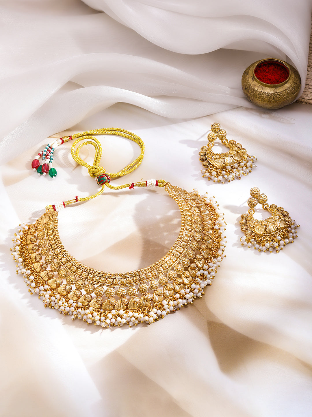 Golden Pearl Edge Necklace Set