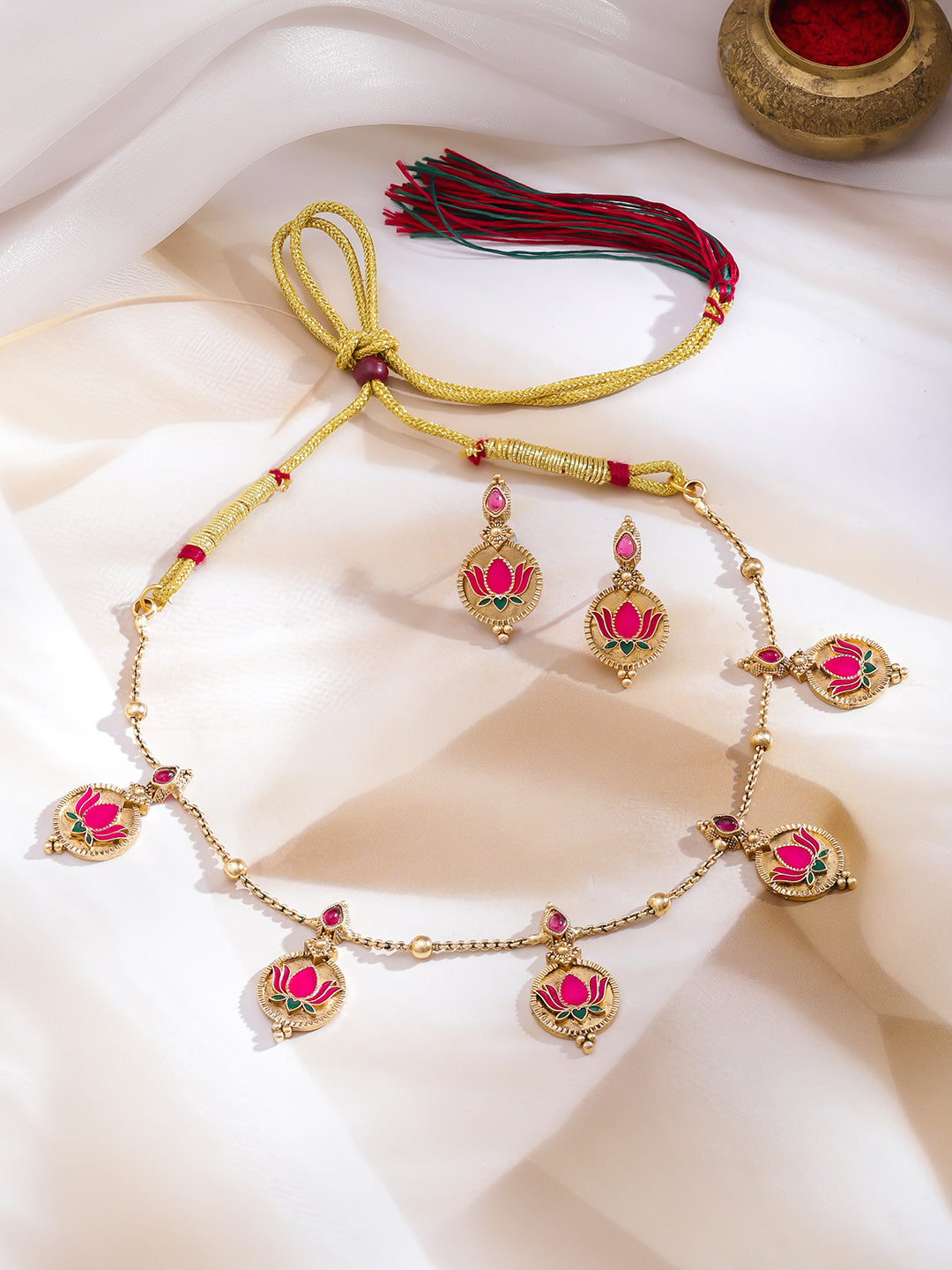 Lotus Motif Gold Necklace Set