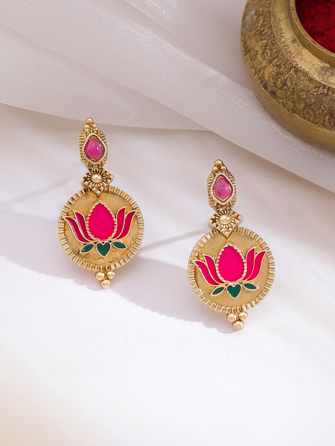 Lotus Motif Gold Necklace Set