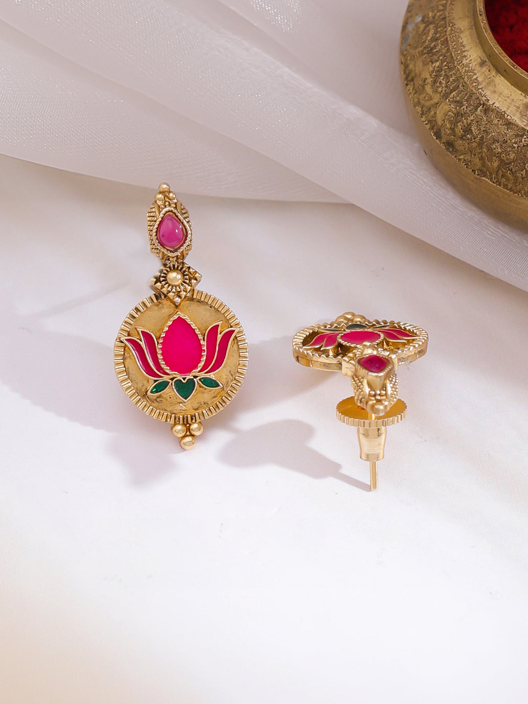 Lotus Motif Gold Necklace Set