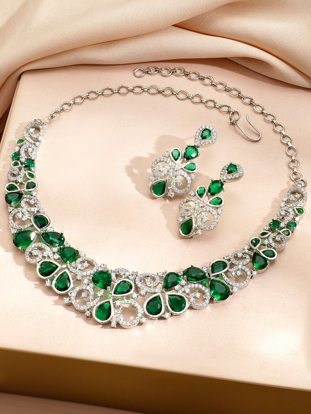 Emerald Royale Necklace Set