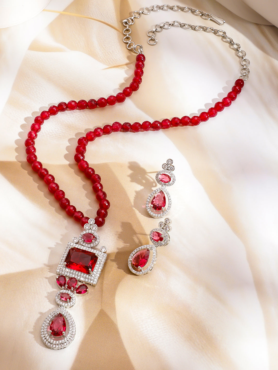 Temple Serenity Emerald Necklace Set