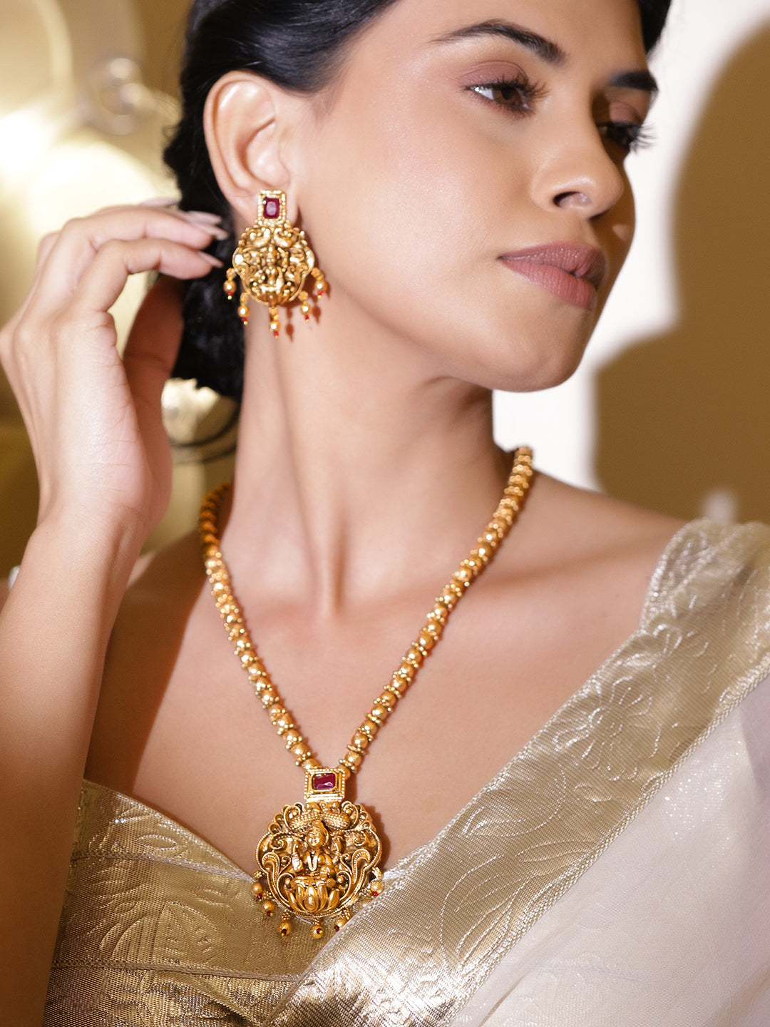 Lakshmi Motif Temple Necklace Set