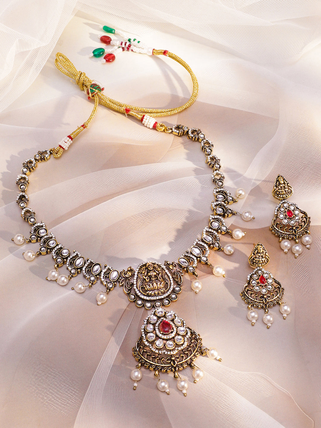 Laxmi Motif Kundan Pearl Necklace Set