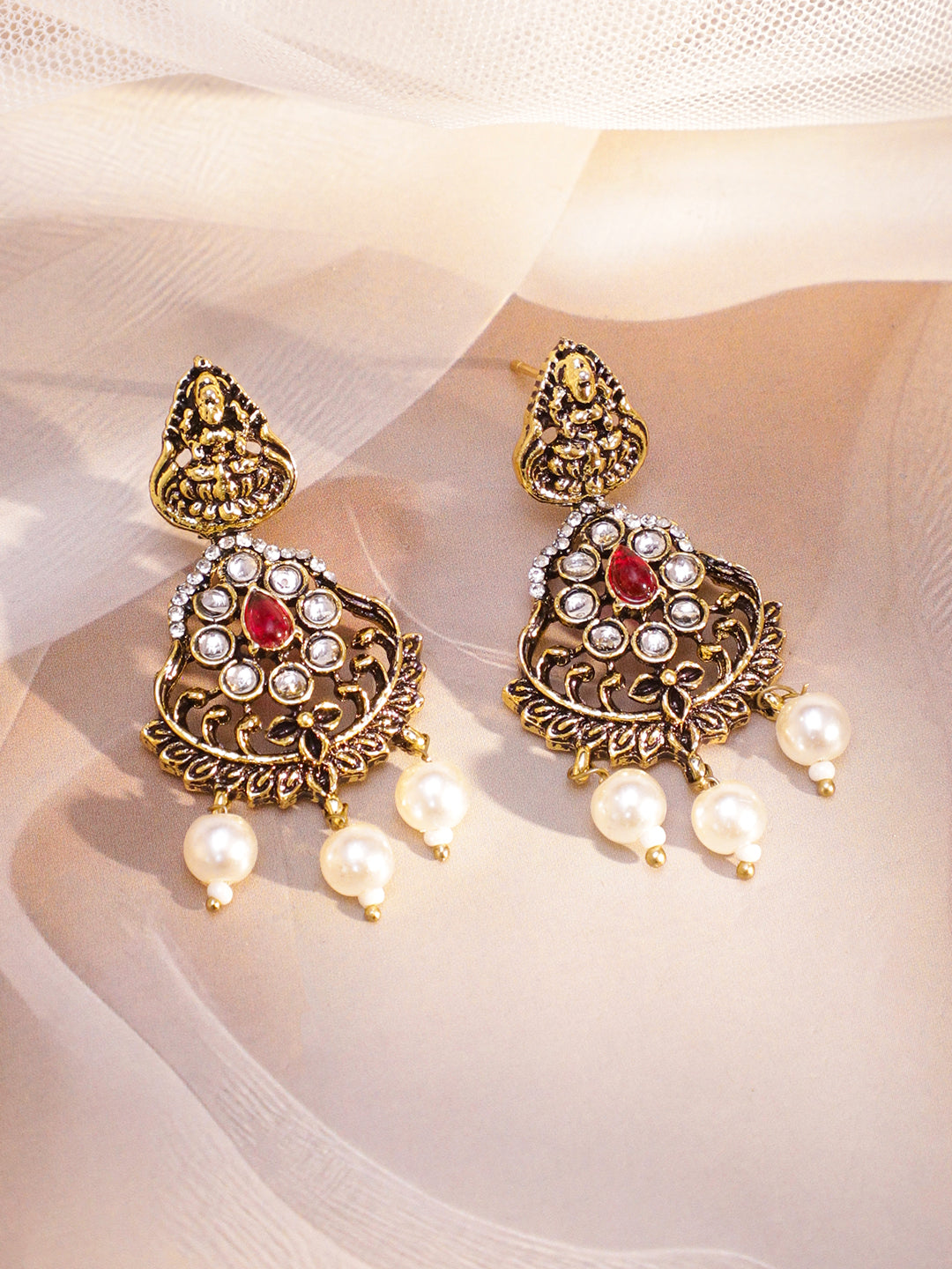 Laxmi Motif Kundan Pearl Necklace Set