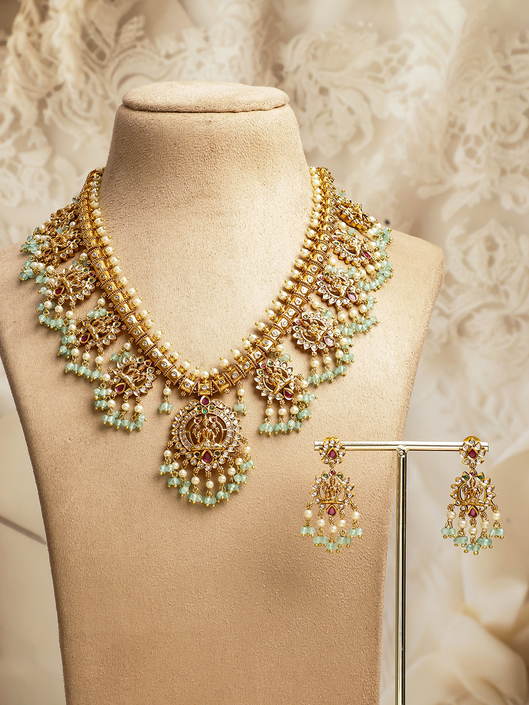 Temple Hues Necklace Set