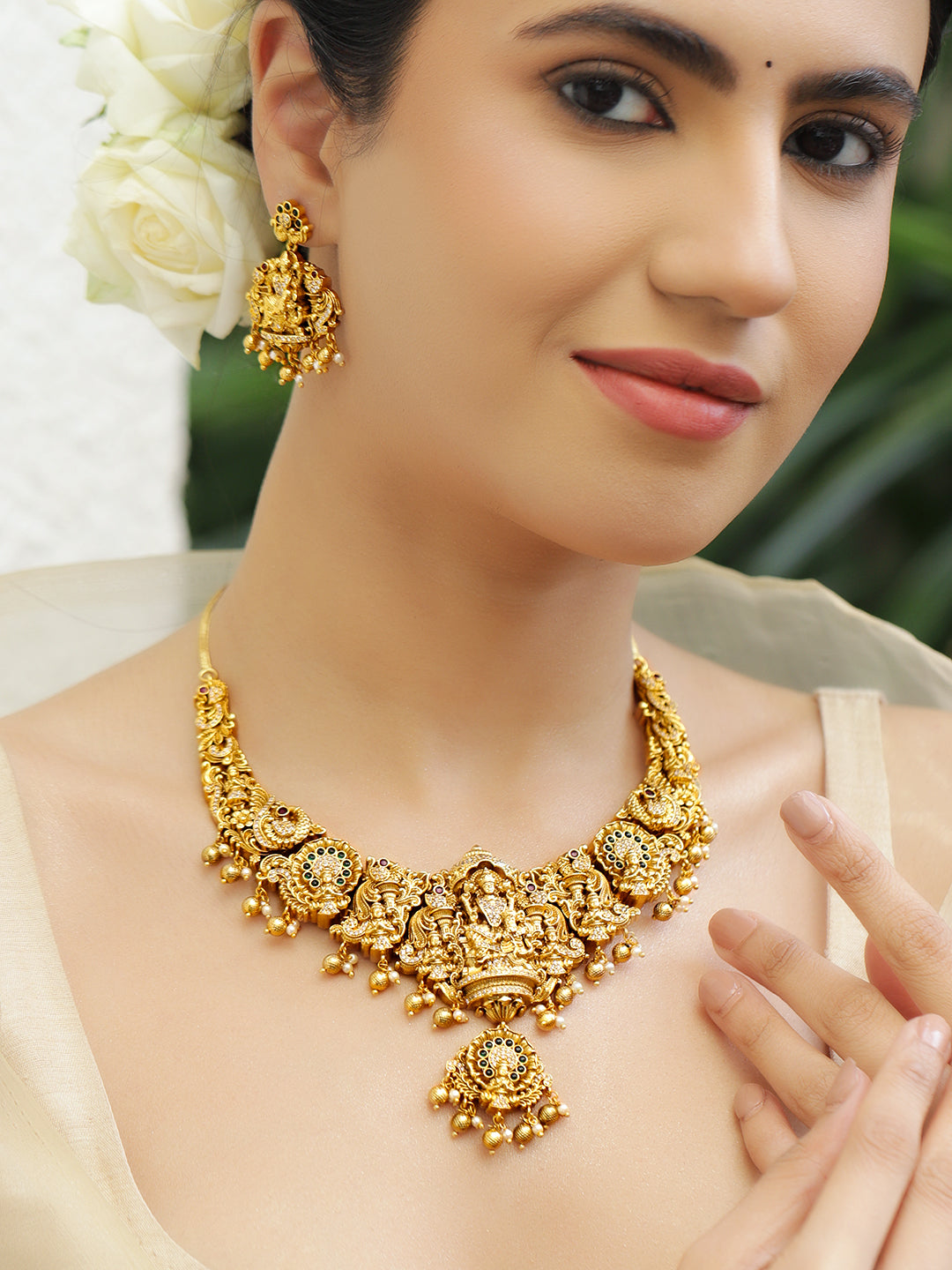 Royal Lakshmi Motif Necklace Set