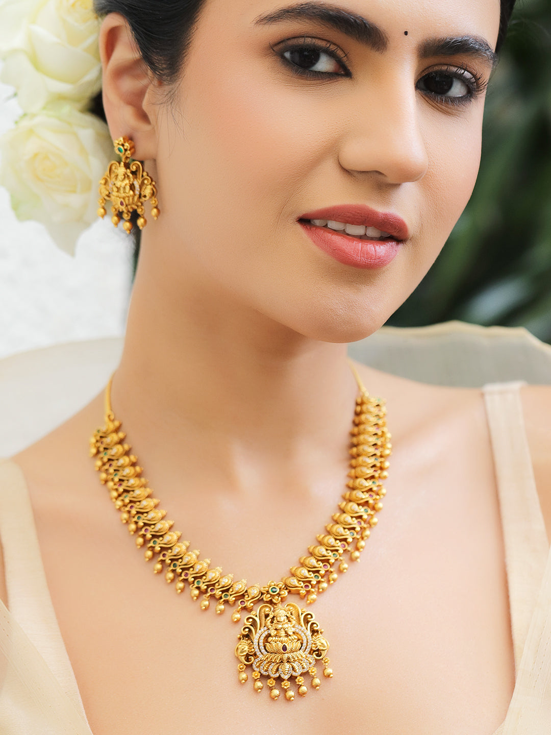 Lakshmi Idol Green & Pink Necklace Set