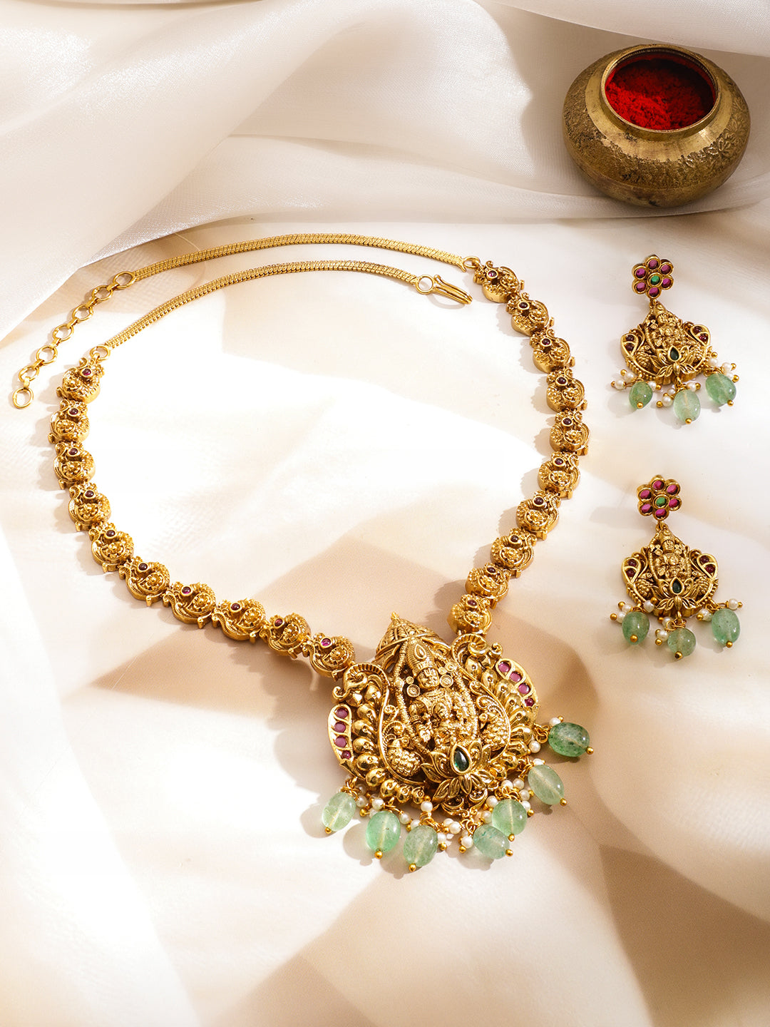Sacre Idols Green & Pink Necklace Set