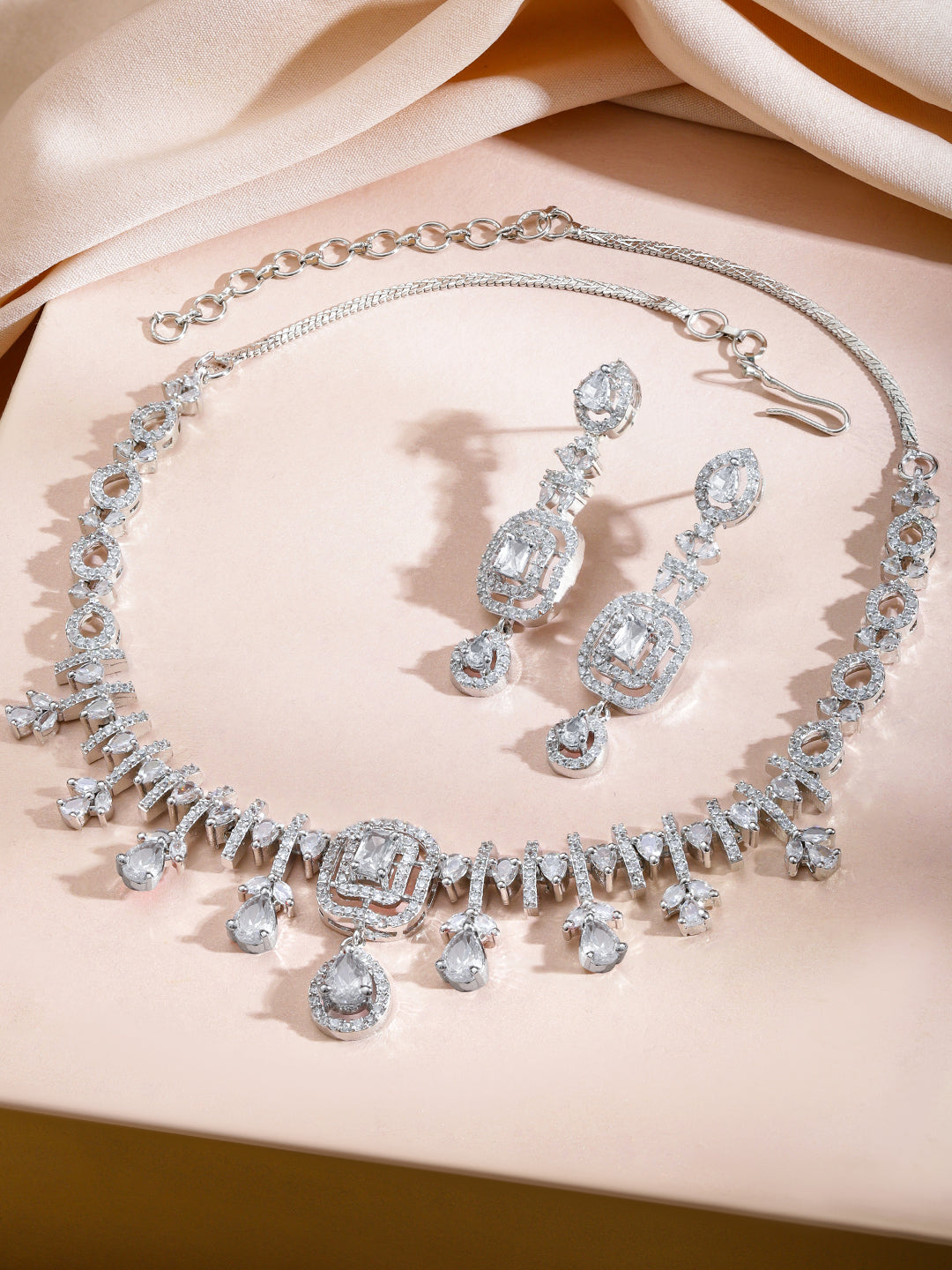 White American Diamond Zirconia Studded Necklace Set