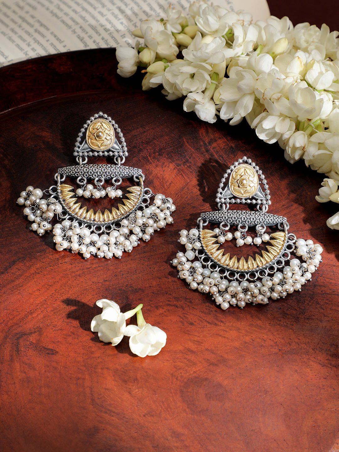 Golden Edge Pearly Dual Tone Chandbali