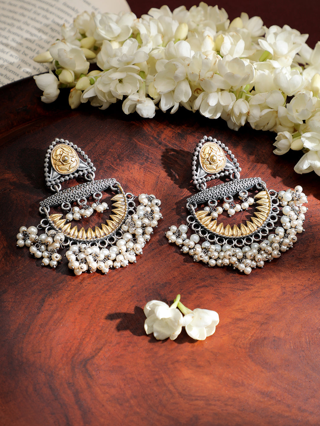 Golden Edge Pearly Dual Tone Chandbali