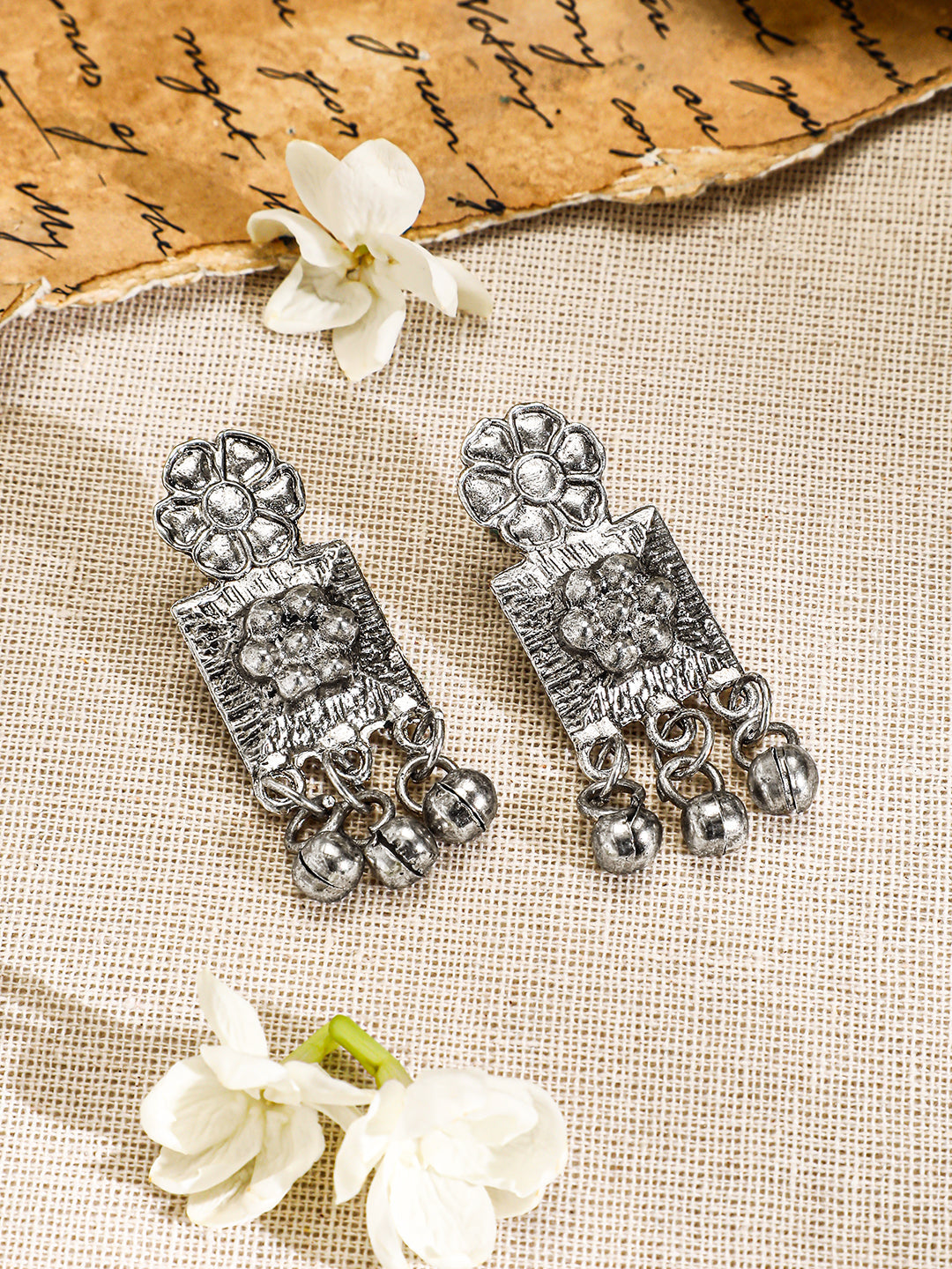 Oxidized Floral Beaded Geometric Necklace Set