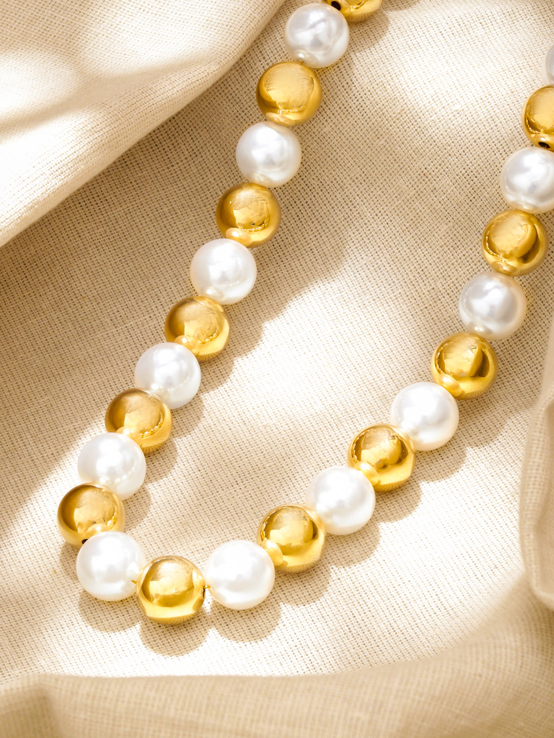 Enchanted Pearl Beads Necklace